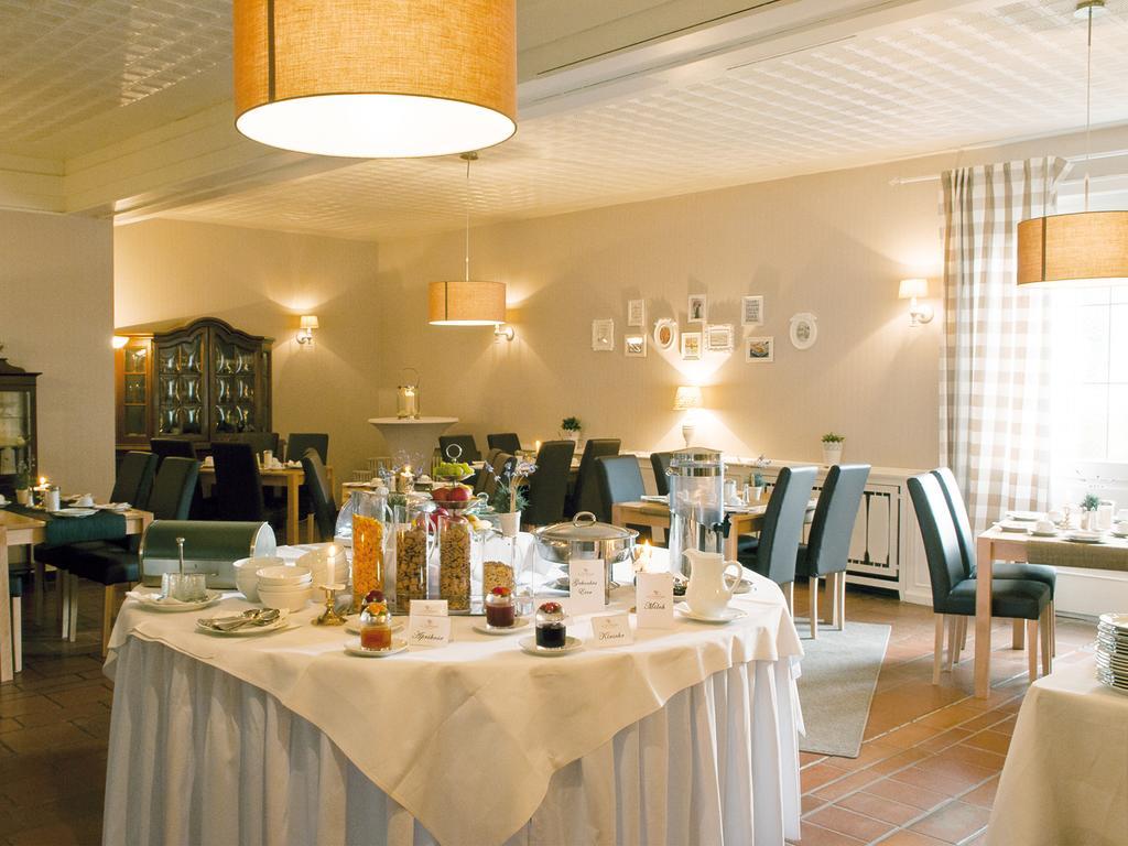 Hotel Garni Zum Dorfbrunnen Bornheim  Kültér fotó